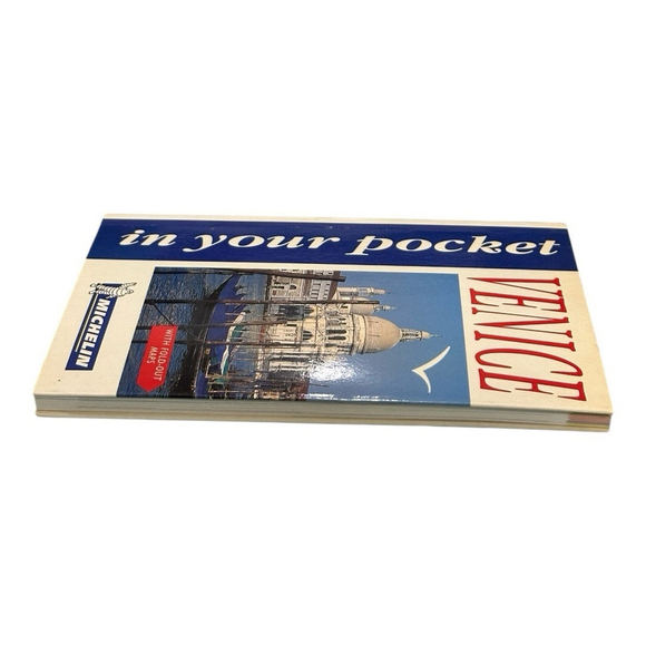 Venice In Your Pocket Michelin Travel Guide - Picture 3 of 9